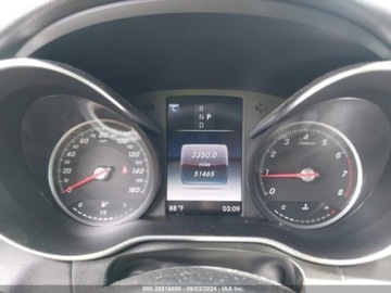 Mercedes GLC C253 2019 Mercedes-Benz GLC 2019 Mercedes-Benz GLC GLC 300 4MATIC SUV 2.0 Benzyna, zdjęcie 6