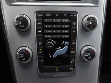 Volvo XC60 I SUV Facelifting 2.4 D4 190KM 2017 Volvo XC60 D4, Salon Polska, Serwis ASO, 187 KM, zdjęcie 17