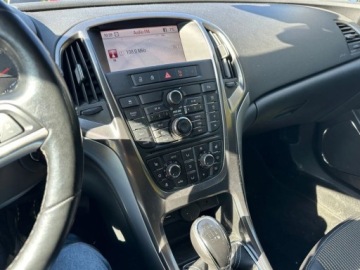 Opel Astra J Sports Tourer 2.0 CDTI ECOTEC 160KM 2011 Opel Astra J 2.0 Diesel 160KM ROK 2011, zdjęcie 10