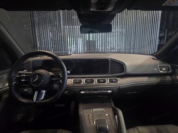Mercedes GLS X167 SUV Facelifting 3.0 450d 367KM 2025 MERCEDES-BENZ GLS 450 d 4-MATIC AMG Line 3.0 (367KM) 2025, zdjęcie 11