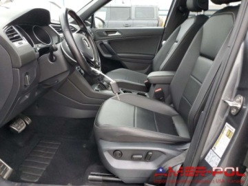 Volkswagen Tiguan II 2021 Volkswagen Tiguan SE_R-Line_4MOTION_2.0 L_184 km_2021r 2.0 Benzyna 184KM, zdjęcie 7