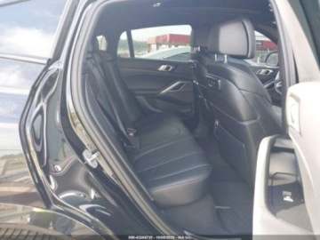 BMW X6 G06 2023 BMW X6 xDrive40I 2023 3.0l 3.0 Benzyna 335KM, zdjęcie 12
