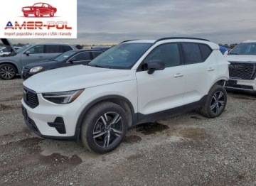 Volvo XC40 2024 Volvo XC 40 Core 2024 2.0 Benzyna 194KM