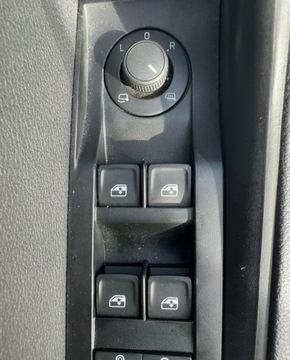 Skoda Superb III Kombi Facelifting 2.0 TSI 190KM 2023 Skoda Superb Combi 2.0 TSI 190 KM 7DSGStyle 2.0 Benzyna 190KM, zdjęcie 27