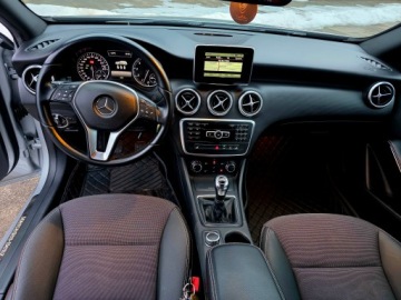 Mercedes Klasa A W176 Hatchback 5d 1.6 180 BlueEFFICIENCY 122KM 2014 Mercedes A180 Aklasa bdb stan, zdjęcie 19