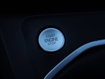 Volkswagen Golf VII Hatchback 5d Facelifting 1.5 TSI BMT 130KM 2020 VW Golf 1.5 eTSI, Salon Polska, Navi, Klima, zdjęcie 18