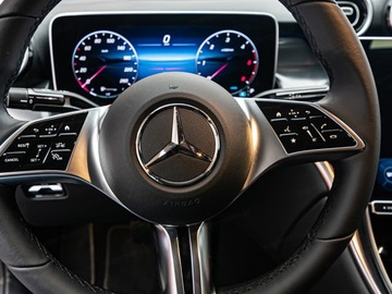 Mercedes GLC C254/X254 Coupe 2.0 220d 197KM 2025 GLC 220 d 4-Matic Avantgarde 2.0 (197KM) 2025, zdjęcie 11