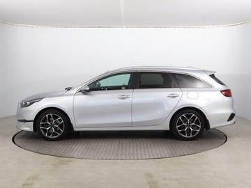 Kia Ceed III Kombi Facelifting 1.5 T-GDI 160KM 2022 Kia Ceed 1.5 T-GDI, Salon Polska, Serwis ASO, zdjęcie 2