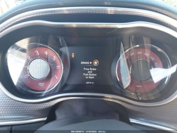 Dodge Challenger III 2016 Dodge Challenger 2016 6.2l 6.2 Benzyna 707KM, zdjęcie 13