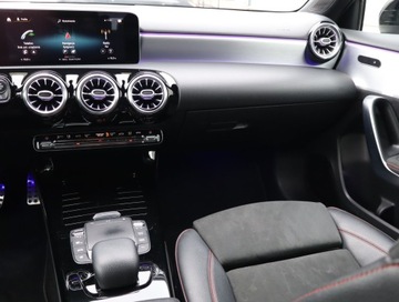 Mercedes Klasa A W177/V177 Hatchback 1.3 200 163KM 2020 Mercedes A A 200, Salon Polska, Automat, Skóra, zdjęcie 7