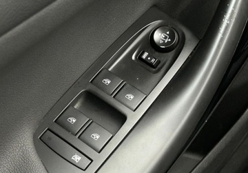 Opel Astra K Hatchback 5d 1.4 Turbo 150KM 2018 Opel Astra Dynamic, Tempomat, GPS, Kamera, Podgrzewane fotele i kierownica, zdjęcie 18