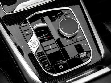 BMW X5 G05 SUV Facelifting 3.0 30d 298KM 2024 Od ręki - 3.0 (298KM) M Sport | Zawieszenie pneumatyczne + Harman Kardon, zdjęcie 9