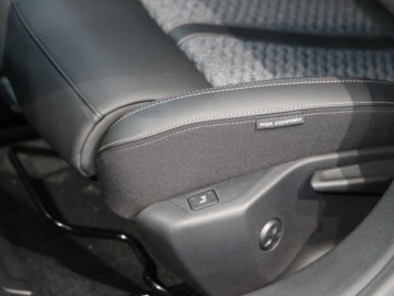 Peugeot 308 III 2025 Od ręki - Allure 1.2 mHEV 145KM / Pakiet Comfort, Safety, zdjęcie 5