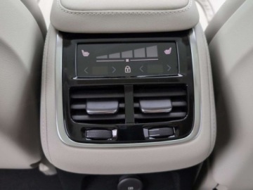 Volvo XC60 II 2026 VOLVO XC60 T6 Plug-In Hybrid AWD Ultra Dark Suv 2.0 (398KM) 2026, zdjęcie 14