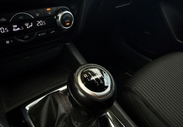 Mazda 3 III Sedan 2.2 SKYACTIV-D 150KM 2014 Mazda 3 2.2 SkyActiv-D 150KM MT6 SkyMotion 2.2 Diesel 150KM, zdjęcie 24