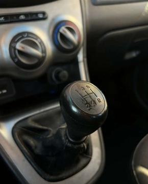 Hyundai i10 I Hatchback Facelifting 1.2 DOHC 85KM 2011 Hyundai i10 Niski przebieg Klima Isofix Gwarancja w cenie Warszawa VRKX, zdjęcie 20