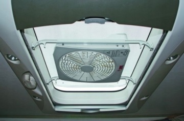 Мансардный вентилятор TurboKit Fiamma 12 В