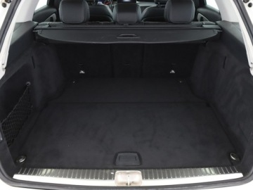Mercedes Klasa C W205 Kombi 180 156KM 2017 Mercedes C 180 automat full LED navi klima auto, zdjęcie 19