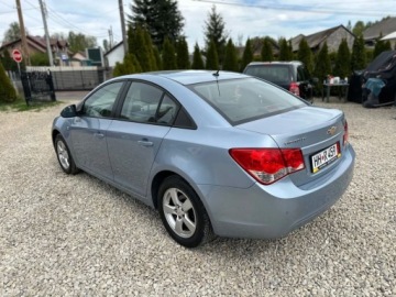 Chevrolet Cruze Sedan 1.6 16V DOHC 124KM 2011 Chevrolet Cruze Przebieg 92tyskm!!! bezwypadkowy 1.6 Benzyna 124KM, zdjęcie 3