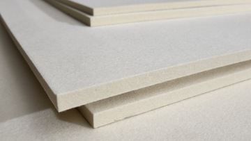Filc techniczny 8mm twardy 1,0cm x 150cm