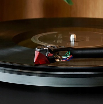 СМЕННАЯ ИГЛА ORTOFON 2M КРАСНАЯ ИГЛА ДЛЯ ГРАММОФОНА ДЛЯ КРАСНОГО КАРТРИДЖА 2M