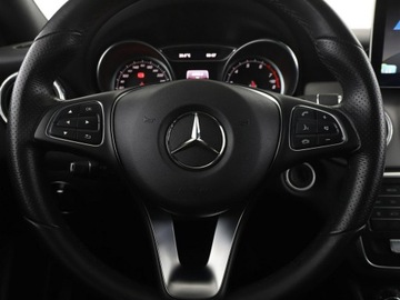 Mercedes CLA C117 Shooting Brake 1.6 200 156KM 2016 Mercedes CLA 200 Automat Navi Czujniki parkowania, zdjęcie 20