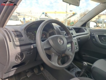 Skoda Fabia II Kombi Facelifting 1.2 HTP 70KM 2013 Skoda Fabia GWARANCJA Udokumentowany przebieg Nowy Rozrzad Mozliwa zamiana, zdjęcie 4