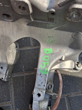 AUDI Q7 4M0 NÁPRAVNICE KOLÉBKA PŘEDNÍ 4M0399315R