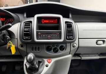 Opel Vivaro A Combi L1 2.0 CDTI 115KM 2013 Opel Vivaro 9 miejsc Klima Grzane Fotele Zamiana Zamiana Gwarancja Raty 2.0, zdjęcie 20