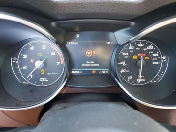 Alfa Romeo Stelvio SUV 2.0 Turbo 280KM 2018 Alfa Romeo Stelvio Ti Sport 2018 2.0l 2.0 Benzyna 280KM, zdjęcie 9