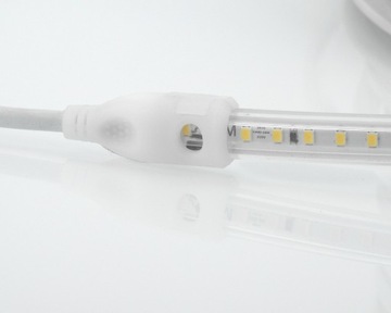 СТАБИЛИЗАТОР С РАЗЪЕМОМ ДЛЯ СВЕТОДИОДНОЙ ЛЕНТЫ 230В CLICK