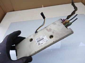 BMW 7 E65 E66 2004 ZESILOVAČ ANTÉNY