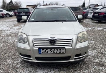 Toyota Avensis II Kombi 2.0 D-4D 116KM 2003 Toyota Avensis 2003 r. 2.0 Diesel 116KM, zdjęcie 8