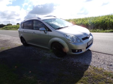 Toyota Corolla Verso E120 2.2 D-4D 136KM 2007 TOYOTA COROLLA VERSO 2.2 D4D 7-OSOBOWA ZAMIANA RATY, zdjęcie 2