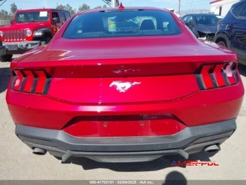 Ford Mustang VI 2024 Ford Mustang 2024 2.3L EcoBoost Fastback 2.3 Benzyna 315KM, zdjęcie 6