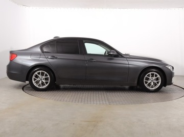BMW Seria 3 F30-F31-F34 Limuzyna 2.0 318d 143KM 2013 BMW 3 318 d, Navi, Xenon, Bi-Xenon, Klima, zdjęcie 5