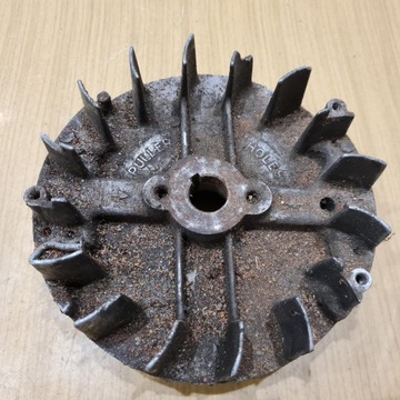 МАГНИТНОЕ КОЛЕСО BRIGGS & STRATTON 675