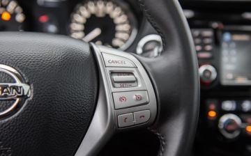 Nissan Qashqai II Crossover 1.6 DIG-T 163KM 2015 Nissan Qashqai 1.6DIG-T 163KM Ledy Nav Cam 360 Panorama ALu Full Serwis, zdjęcie 16