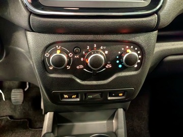 Dacia Lodgy Minivan Facelifting 1.3 TCe 102KM 2020 Dacia Lodgy 1.3 Benzyna, Nawi, Kamera, Klima, zdjęcie 10