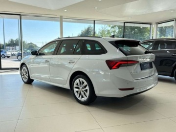 Skoda Octavia IV Kombi 2.0 TDI 115KM 2022 Skoda Octavia Ambition 1 wlasciciel Salon Polska FV 23 gwarancja dost, zdjęcie 1