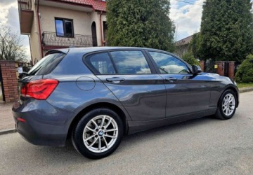 BMW Seria 1 F20-F21 Hatchback 5d Facelifting 2017 118i 136KM 2018 BMW Seria 1 BMW Seria 1 118i Edition Metropolitan 1.5 Benzyna 136KM, zdjęcie 7