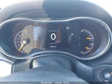 Jeep 2021 Jeep Grand Cherokee 2021r., LAREDO, od ubezpieczalni 3.6 Benzyna 293KM, zdjęcie 9