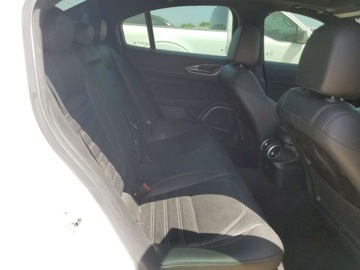 Alfa Romeo Giulia II Sedan Facelifting 2.0 Turbo 280KM 2020 Alfa Romeo Giulia TI 2020 2.0l 2.0 Benzyna 280KM, zdjęcie 10