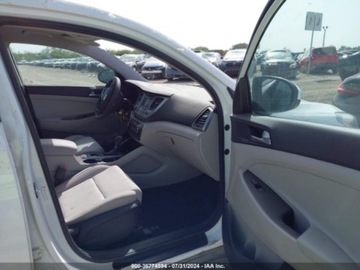 Hyundai Tucson III 2018 Hyundai Tucson 2018 Hyundai Tucson SE FWD 2.0 Benzyna 164KM, zdjęcie 4