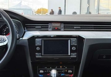 Volkswagen Passat B8 Variant Facelifting 1.5 TSI EVO 150KM 2022 Volkswagen Passat Reflektory LED FrontLane Assist ACC Salon PL FVAT23, zdjęcie 28