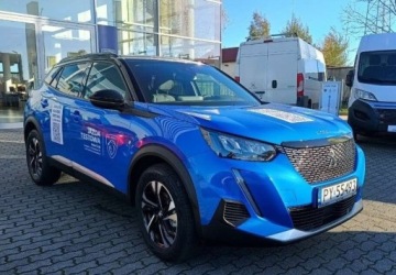 Peugeot 2008 II SUV 1.2 PureTech 100KM 2023 Peugeot 2008 1.2 100KM Allure Pack M6 Salon PL FV23 1.2 Benzyna 100KM, zdjęcie 3