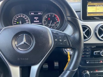 Mercedes Klasa B W246 Sports Tourer 180 BlueEFFICIENCY 122KM 2012 Mercedes-Benz Klasa B B180 Benzyna Super Kondycja Grzane Fotele Tempomat P, zdjęcie 22