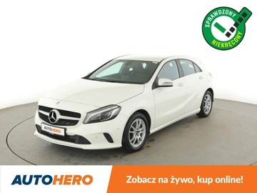 Mercedes Klasa A W176 Hatchback 5d Facelifting 180 122KM 2016 Mercedes A 180 full LED navi grzane fotele