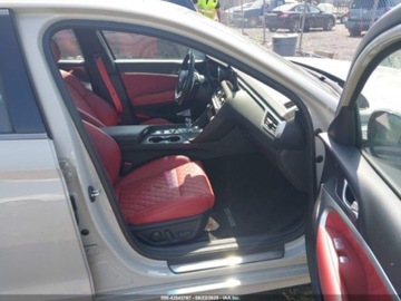  Genesis G70 3.3T Sport Advanced 2024 3.3 Benzyna 368KM, zdjęcie 10