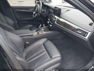 BMW Seria 5 G30-G31 2019 BMW Seria 5 BMW G30 540i, od ubezpieczalni 3.0 Benzyna 335KM, zdjęcie 9